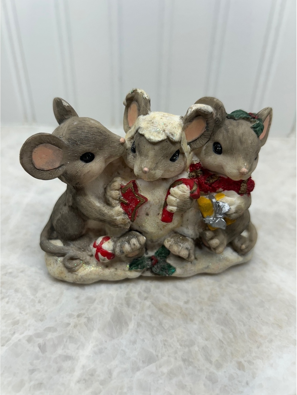 Charming Tails "Everybody Sings" Collectible Figurine
